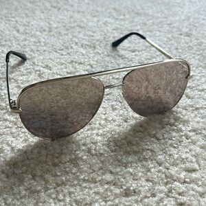 Quay sunglasses High Key